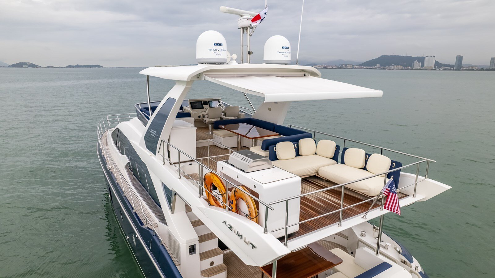 2017-azimut-yachts-66-f8b43f