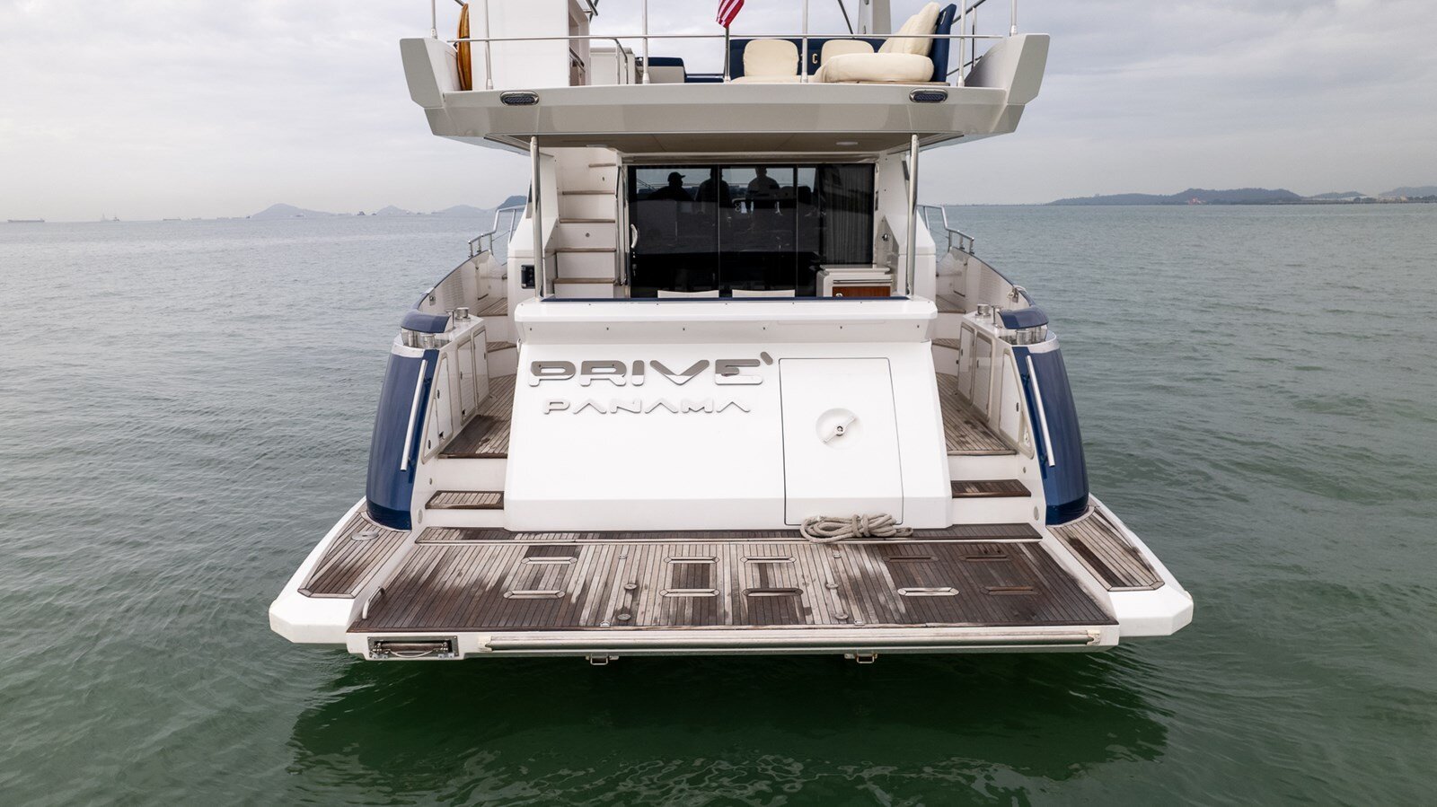 2017-azimut-yachts-66-f8b43f