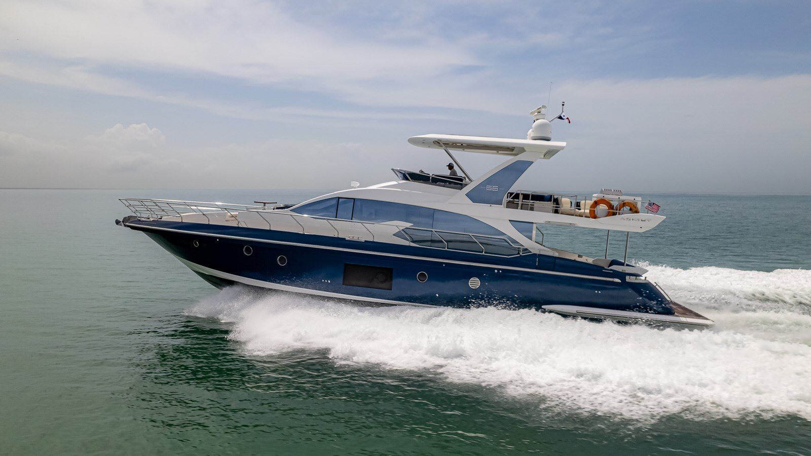 2017-azimut-yachts-66-f8b43f