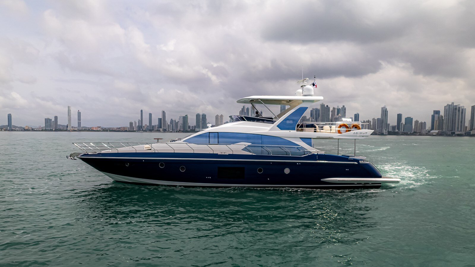 2017-azimut-yachts-66-f8b43f