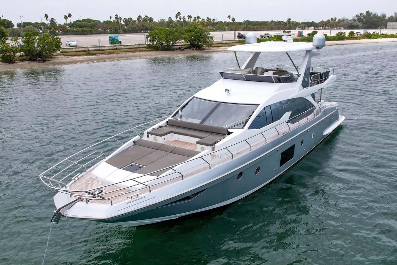 2017-azimut-yachts-66-9b9dba