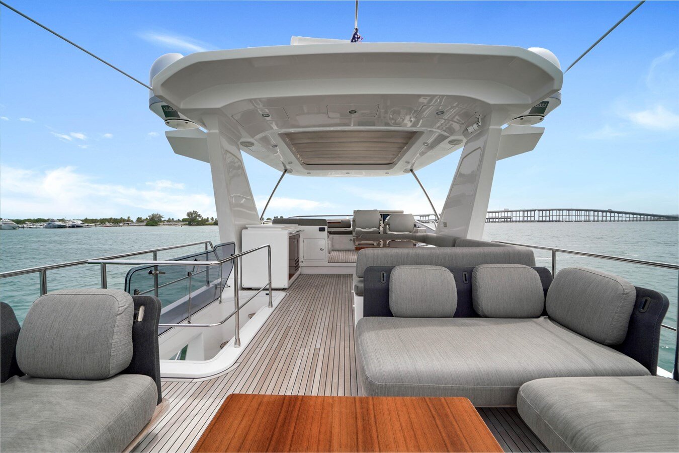 2017-azimut-yachts-66-9b9dba