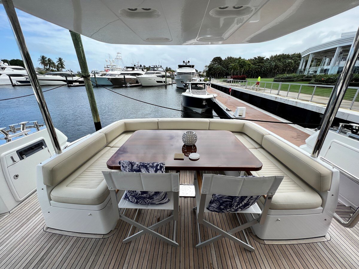 2017-azimut-yachts-68-3-55574e