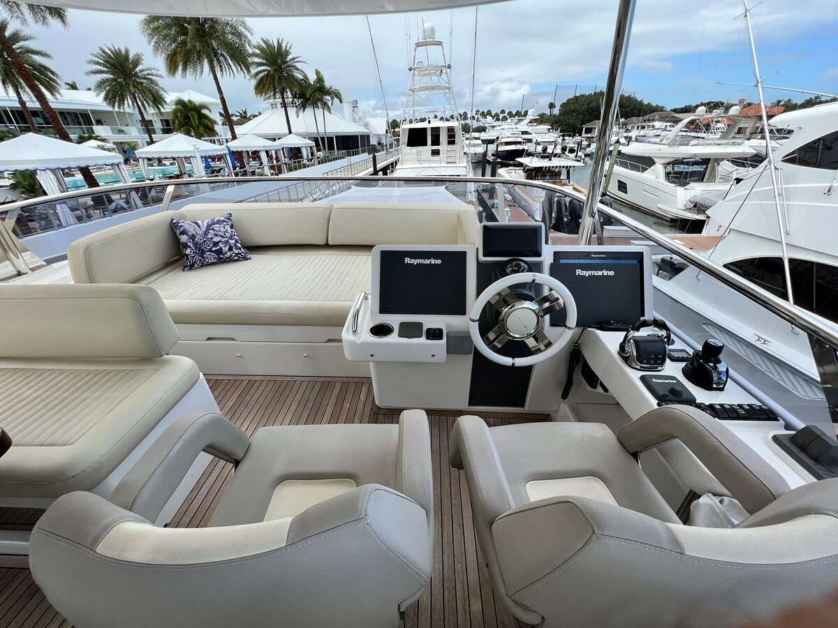 2017-azimut-yachts-68-3-55574e