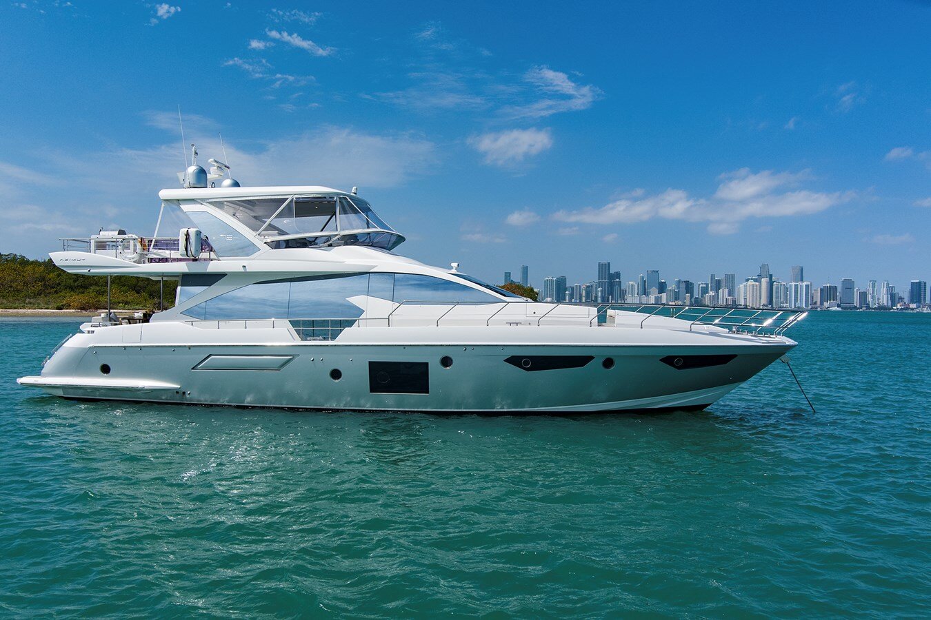 2017-azimut-yachts-74-1-f25a33