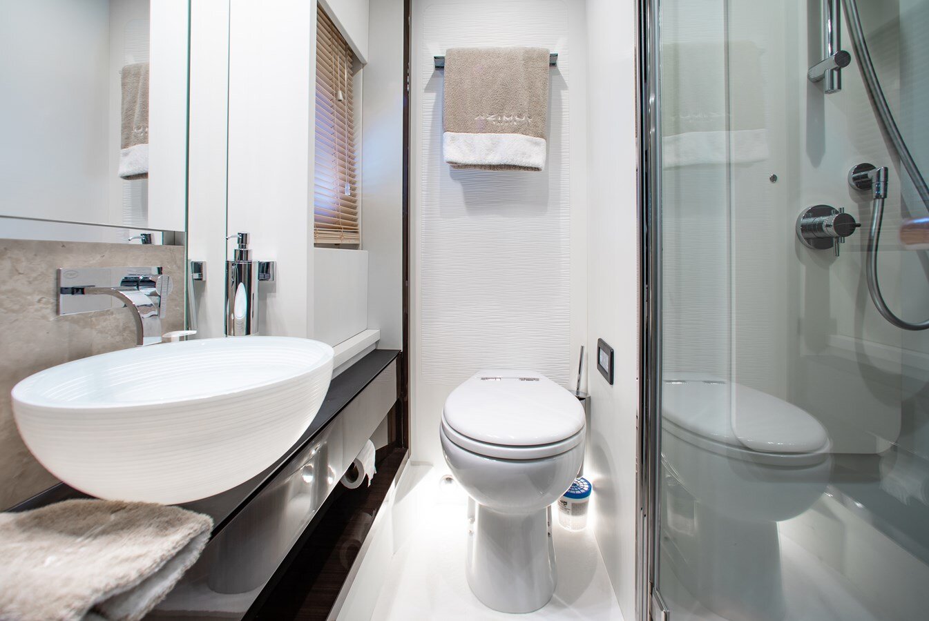 2017-azimut-yachts-77-130655