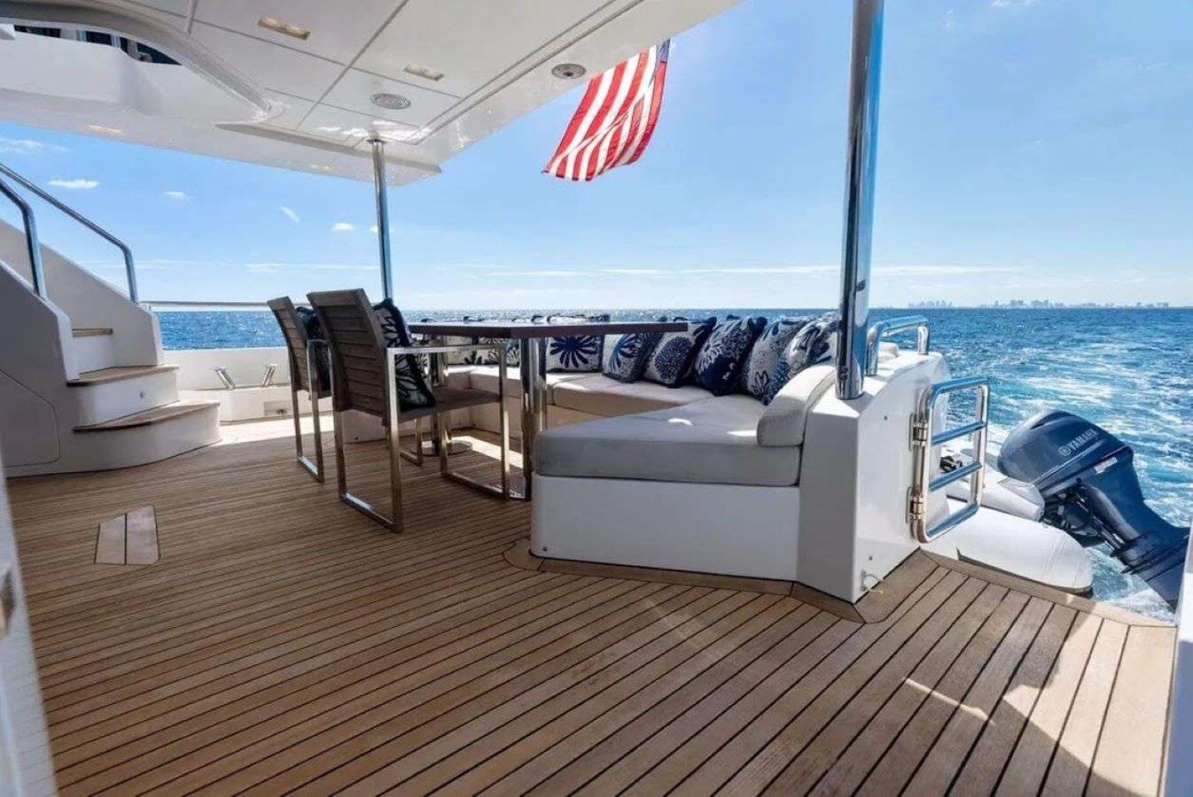 2017-azimut-yachts-84-ff6758