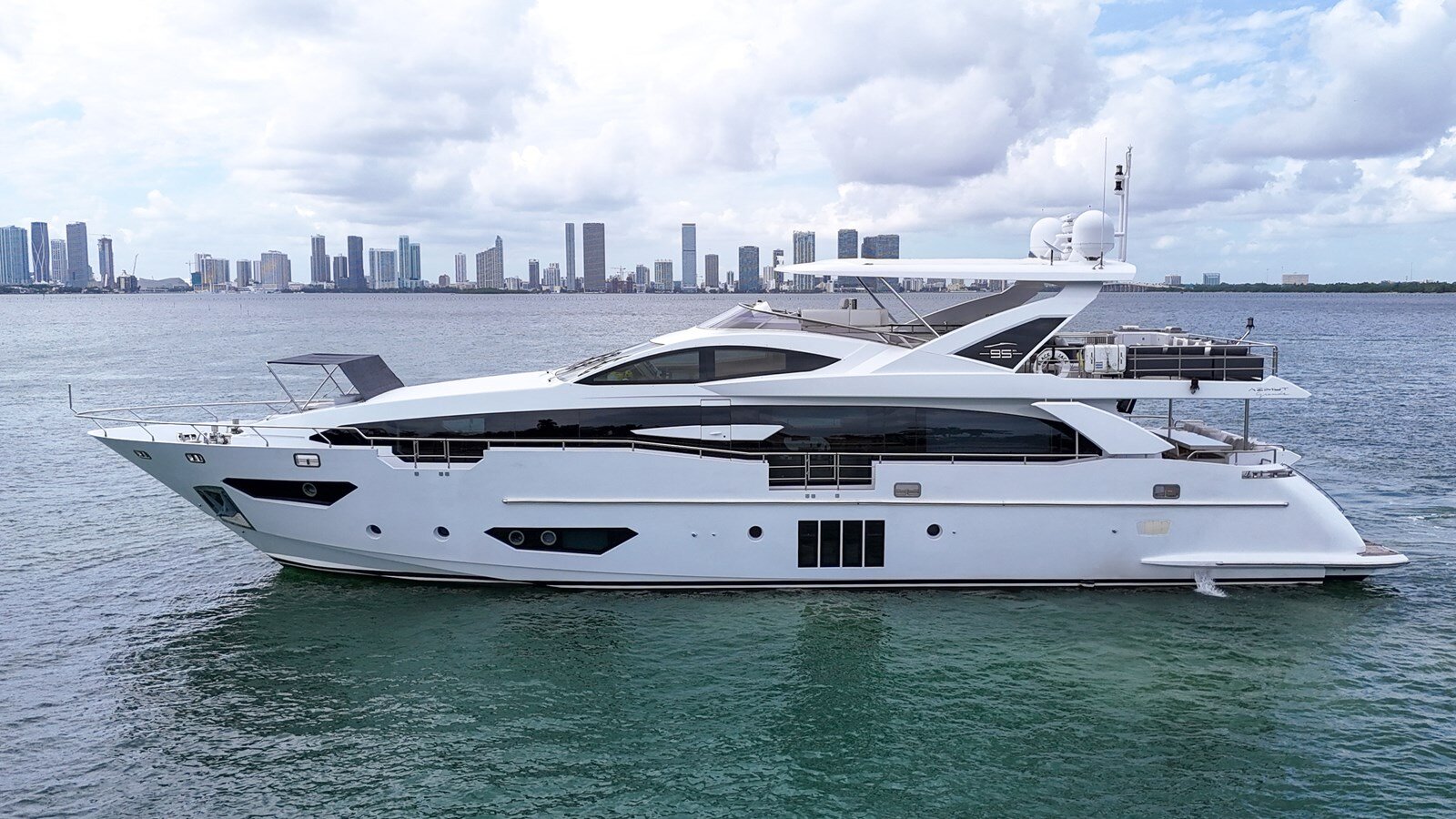 2017-azimut-yachts-95-86e018