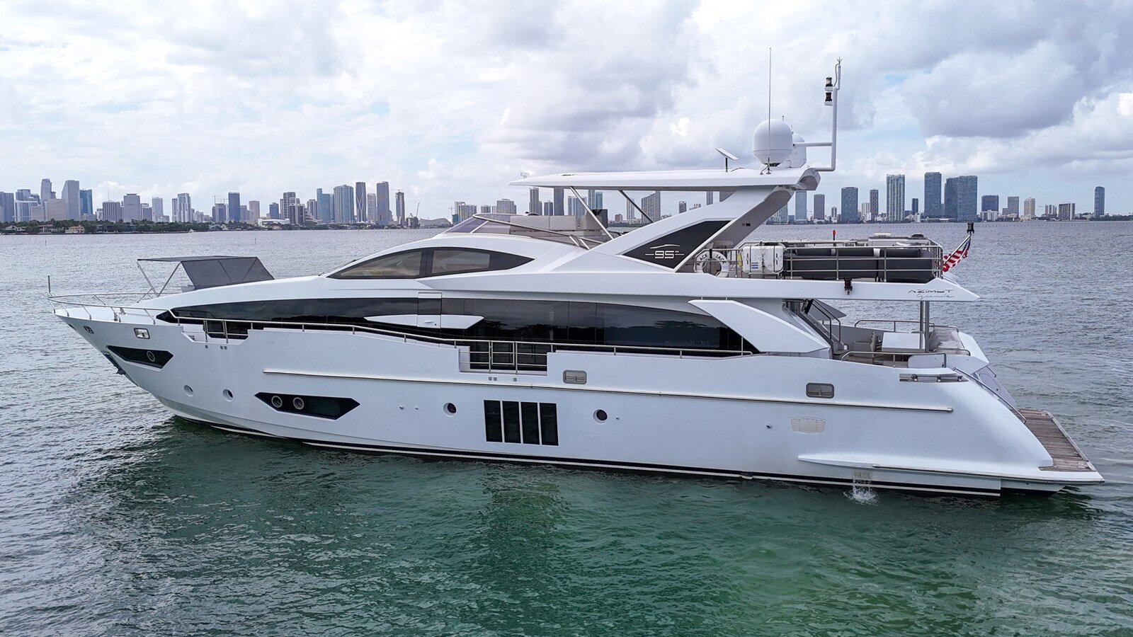 2017-azimut-yachts-95-86e018