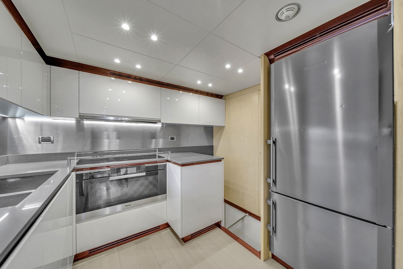 2017-azimut-yachts-95-86e018