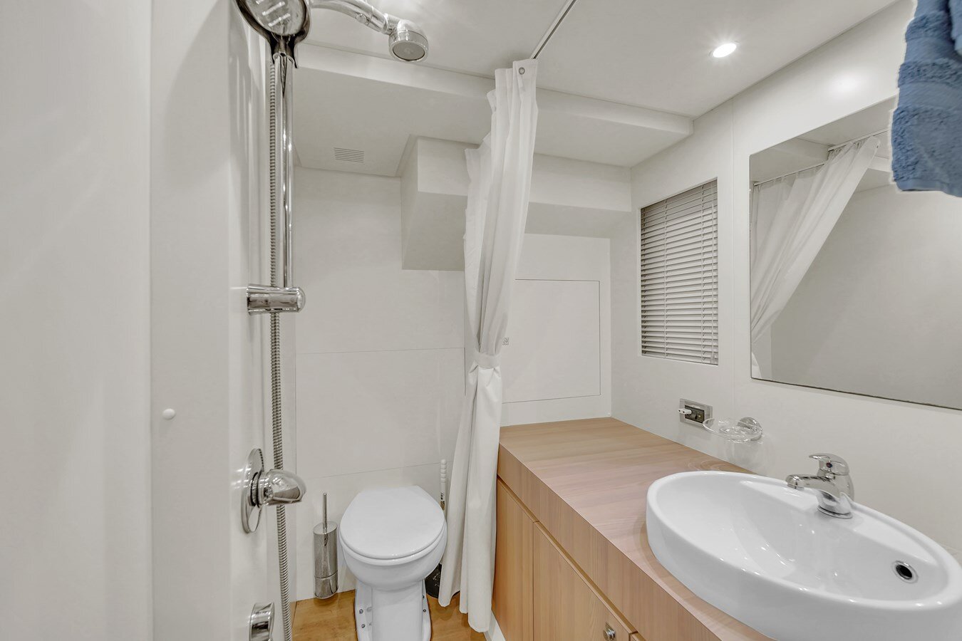 2017-azimut-yachts-95-86e018