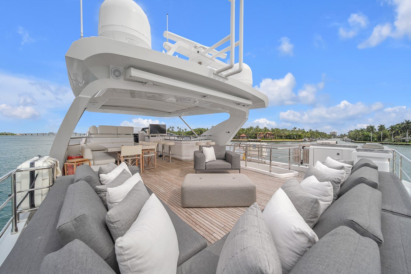 2017-azimut-yachts-95-86e018