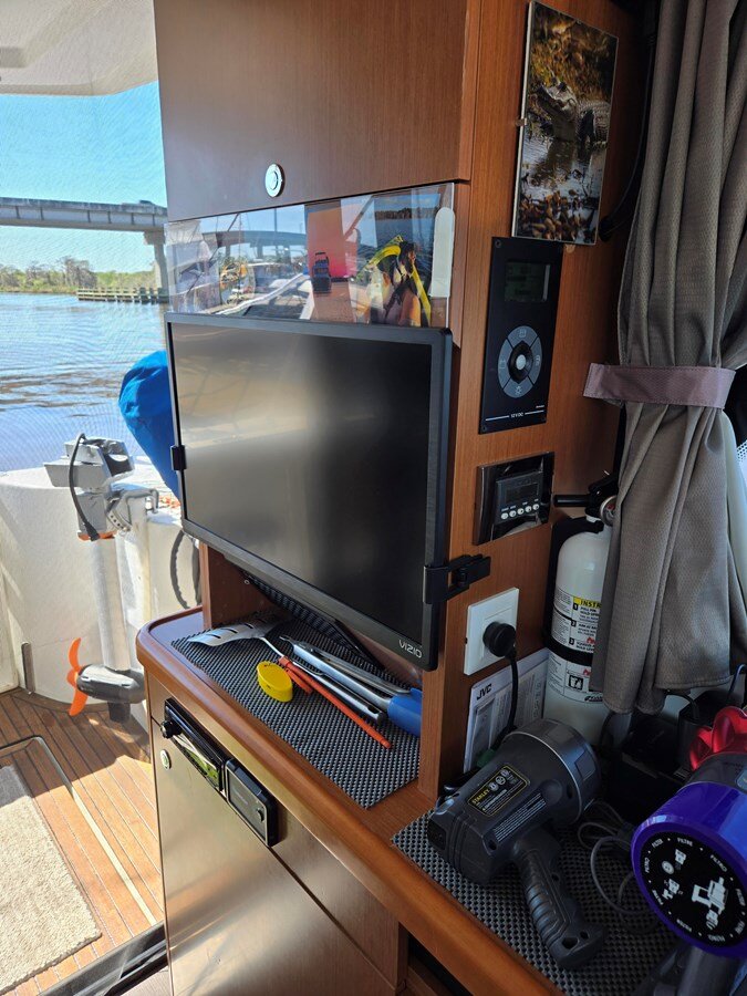 2017-beneteau-30-e10892