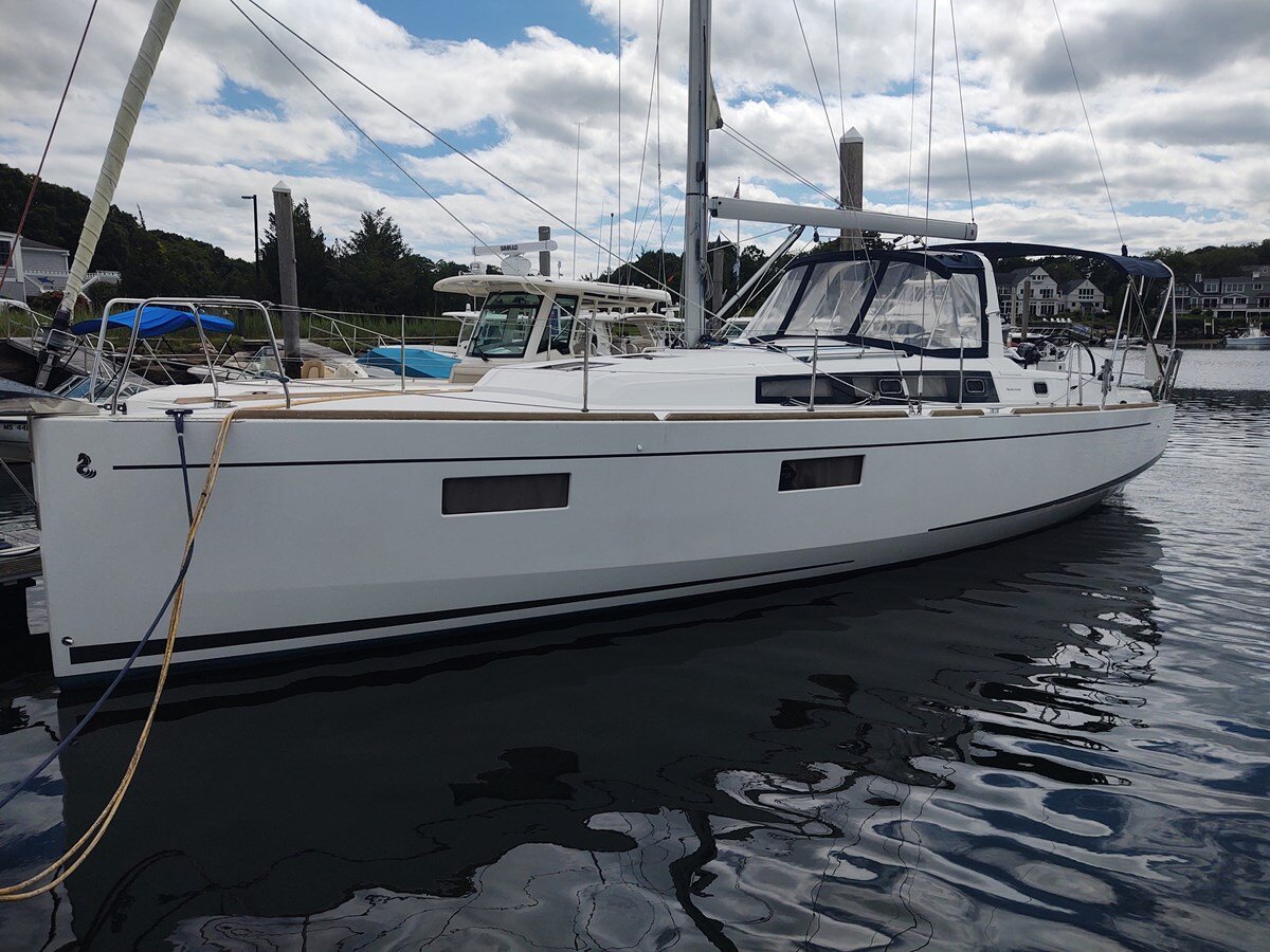 2017-beneteau-38-1-ddc896