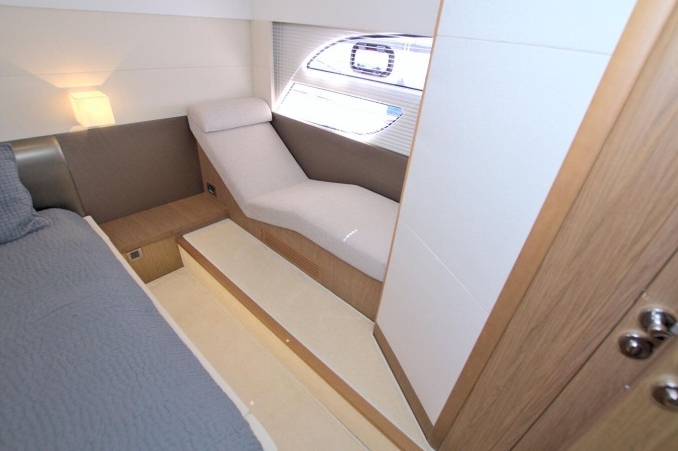 2017-beneteau-49-e2233d