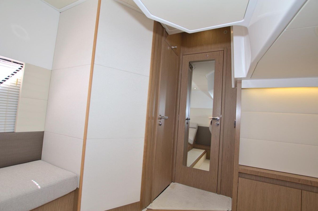 2017-beneteau-49-e2233d