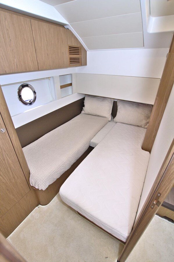 2017-beneteau-49-e2233d