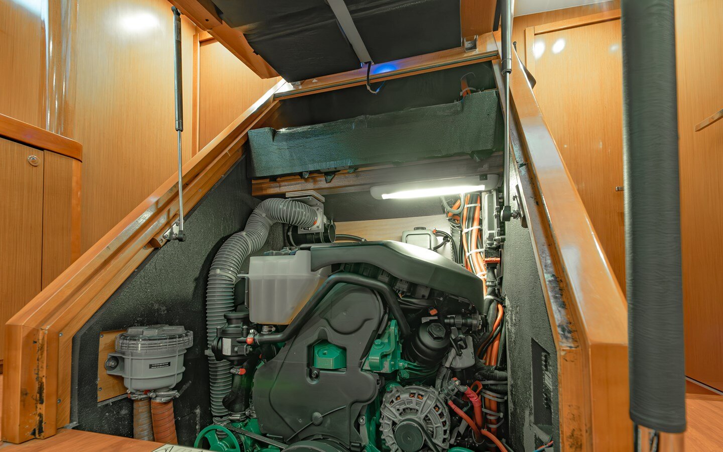 2017-beneteau-59-11-03ecd3