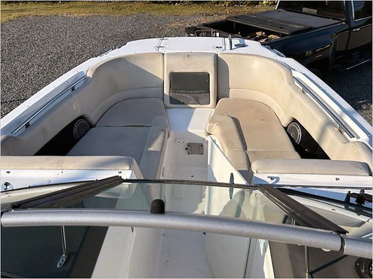 2017-boston-whaler-23-1-190242