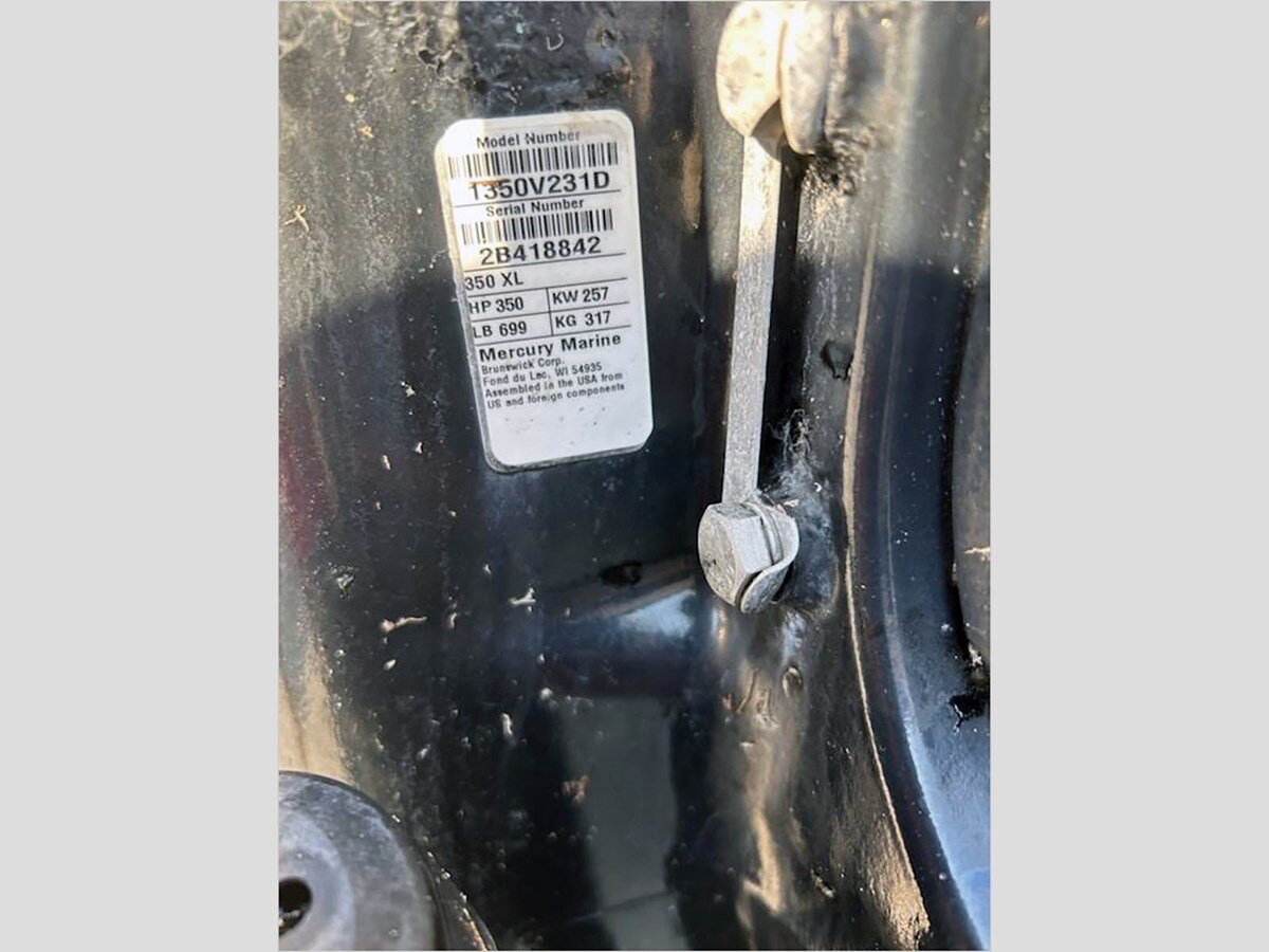 2017-boston-whaler-23-1-190242