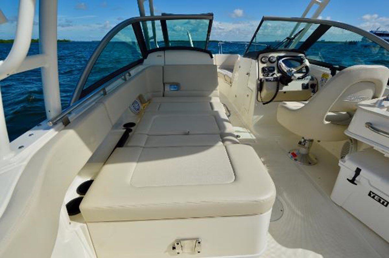 2017-boston-whaler-24-8-fc88e1