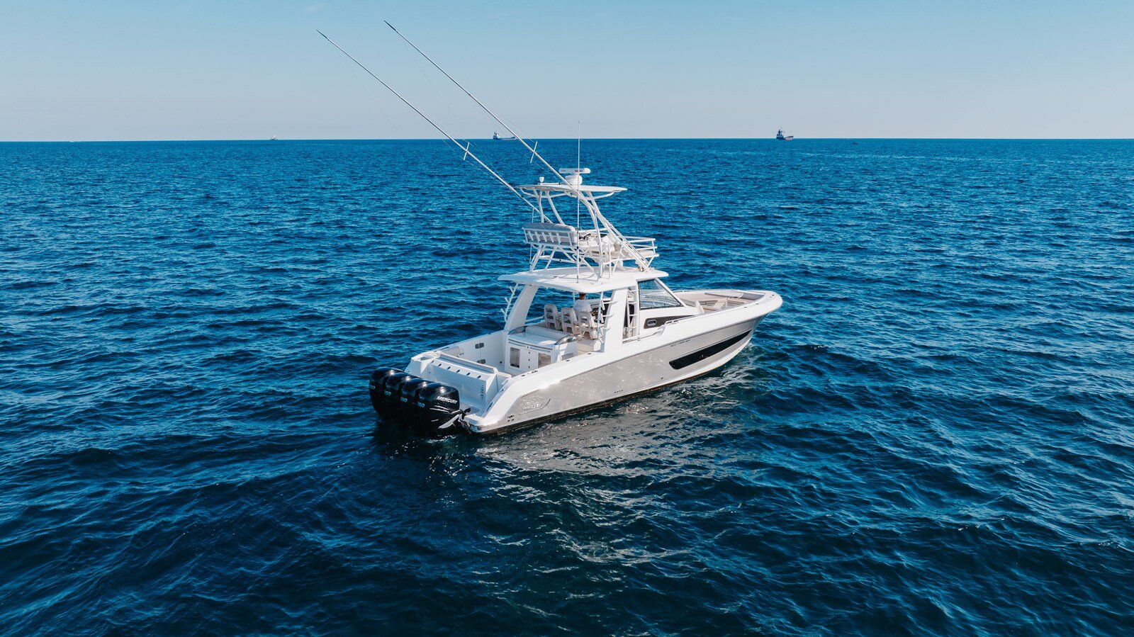 2017-boston-whaler-42-6-c3a422