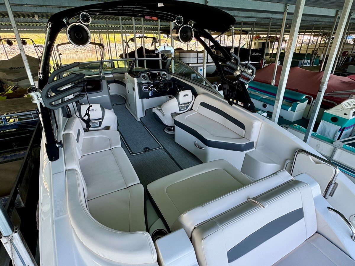 2017-chaparral-26-4-045451