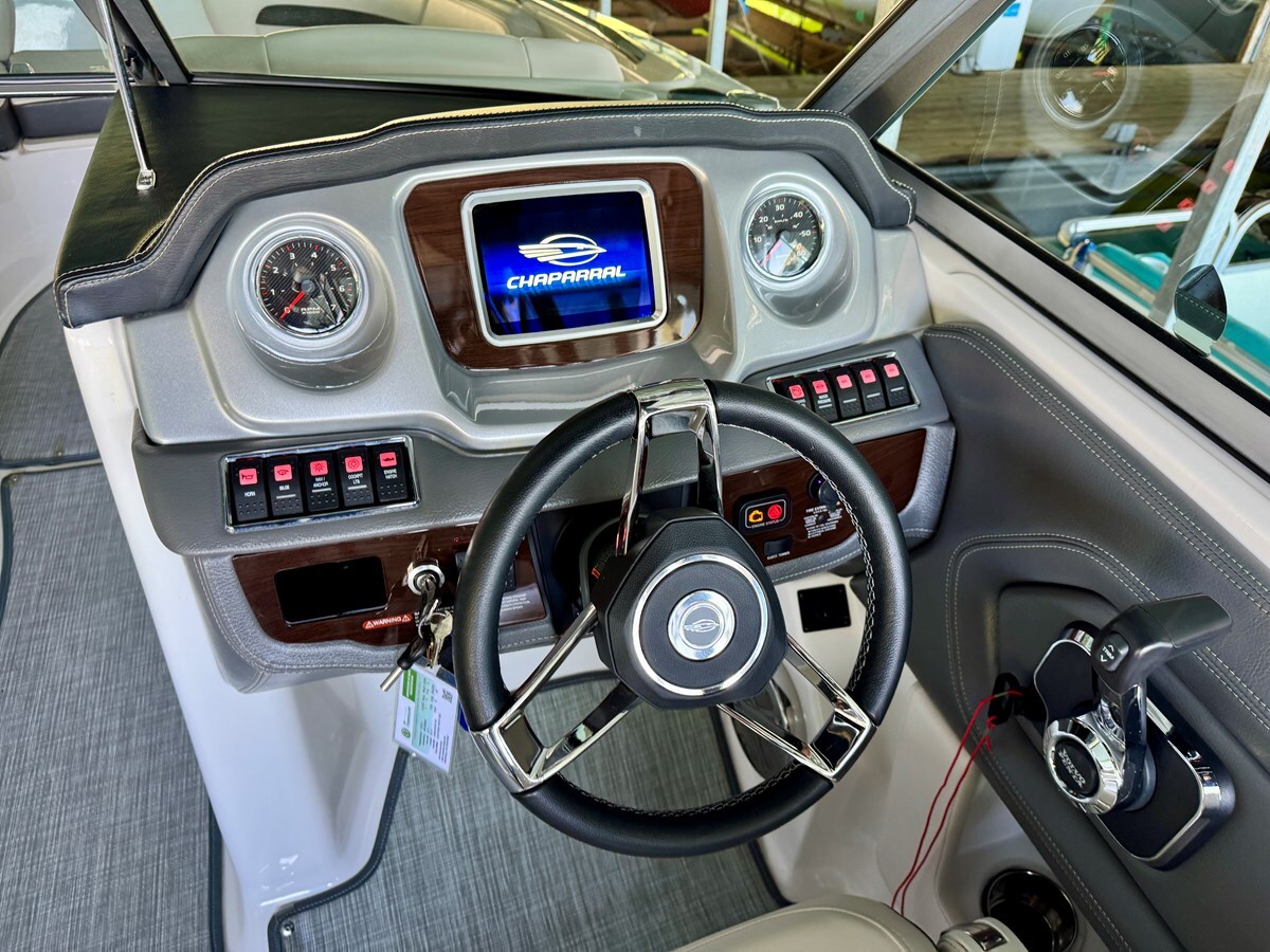2017-chaparral-26-4-045451