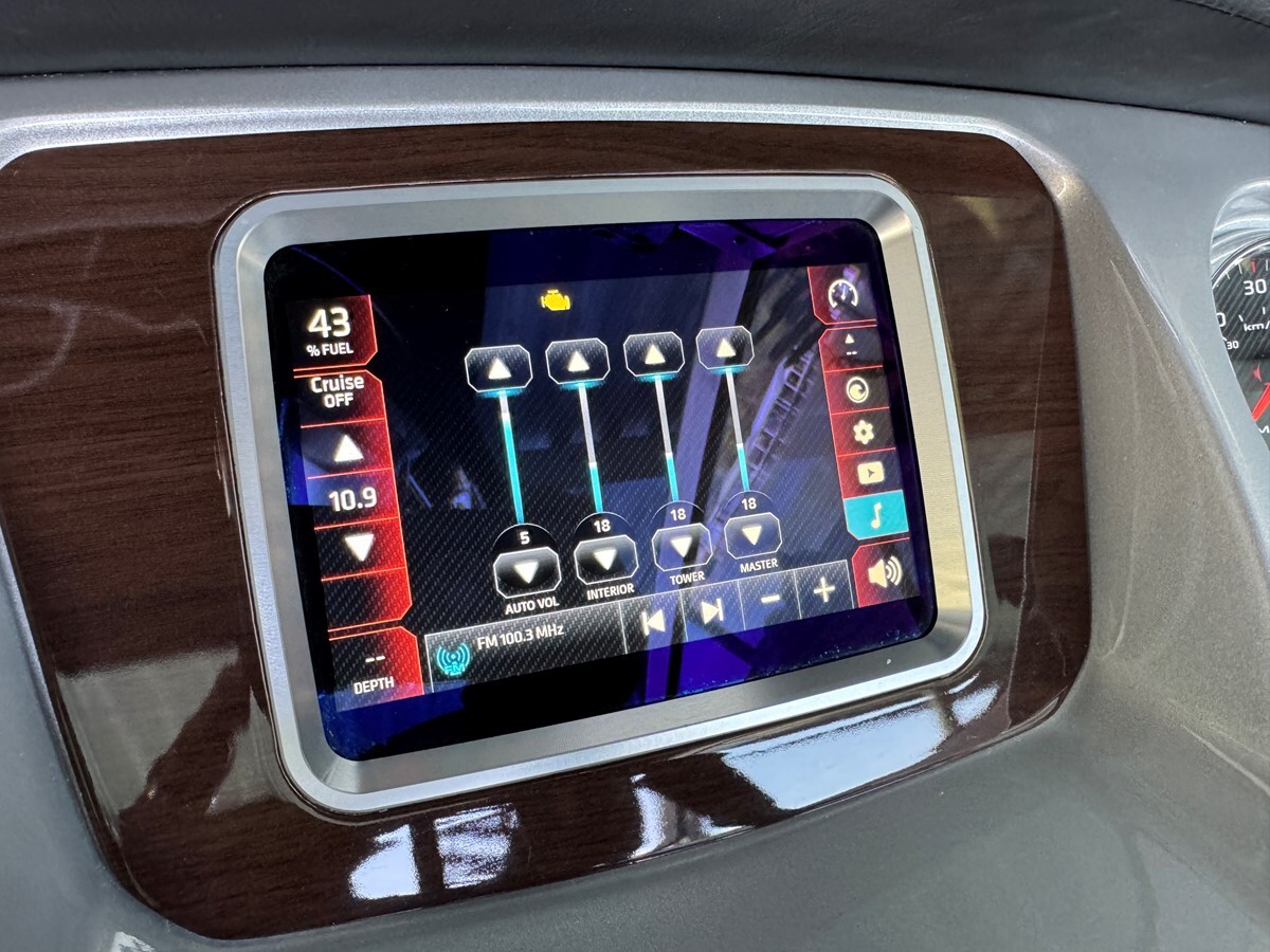 2017-chaparral-26-4-045451