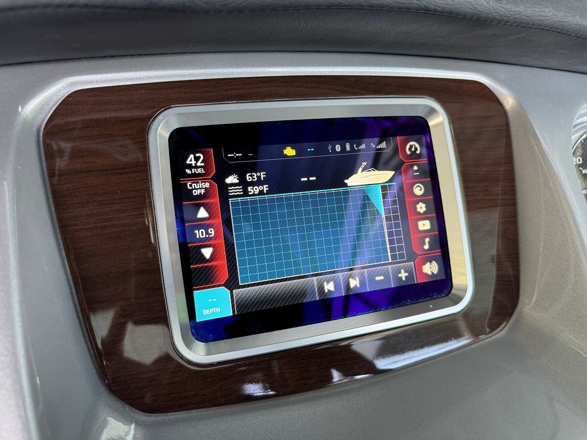 2017-chaparral-26-4-045451