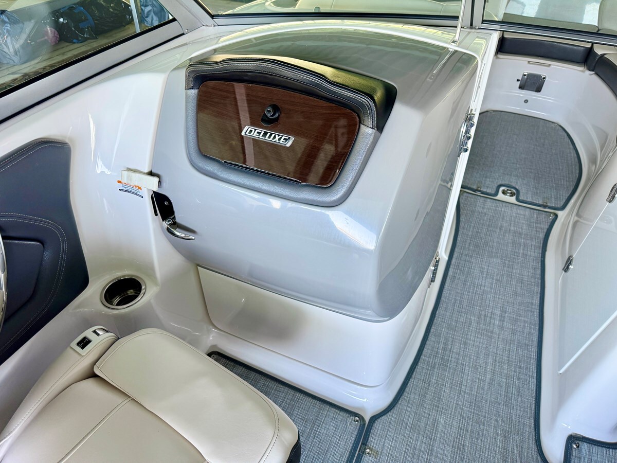 2017-chaparral-26-4-045451