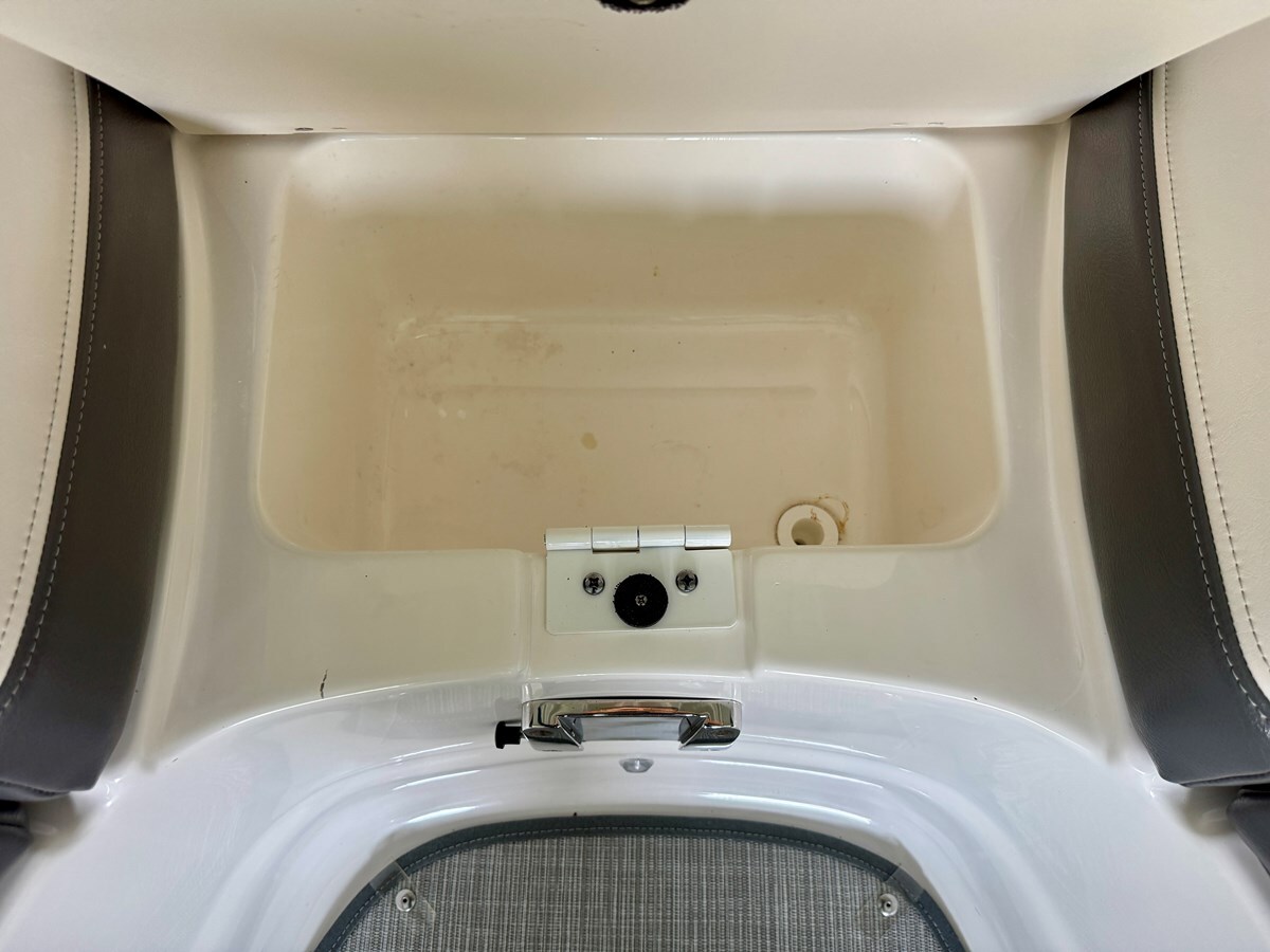 2017-chaparral-26-4-045451