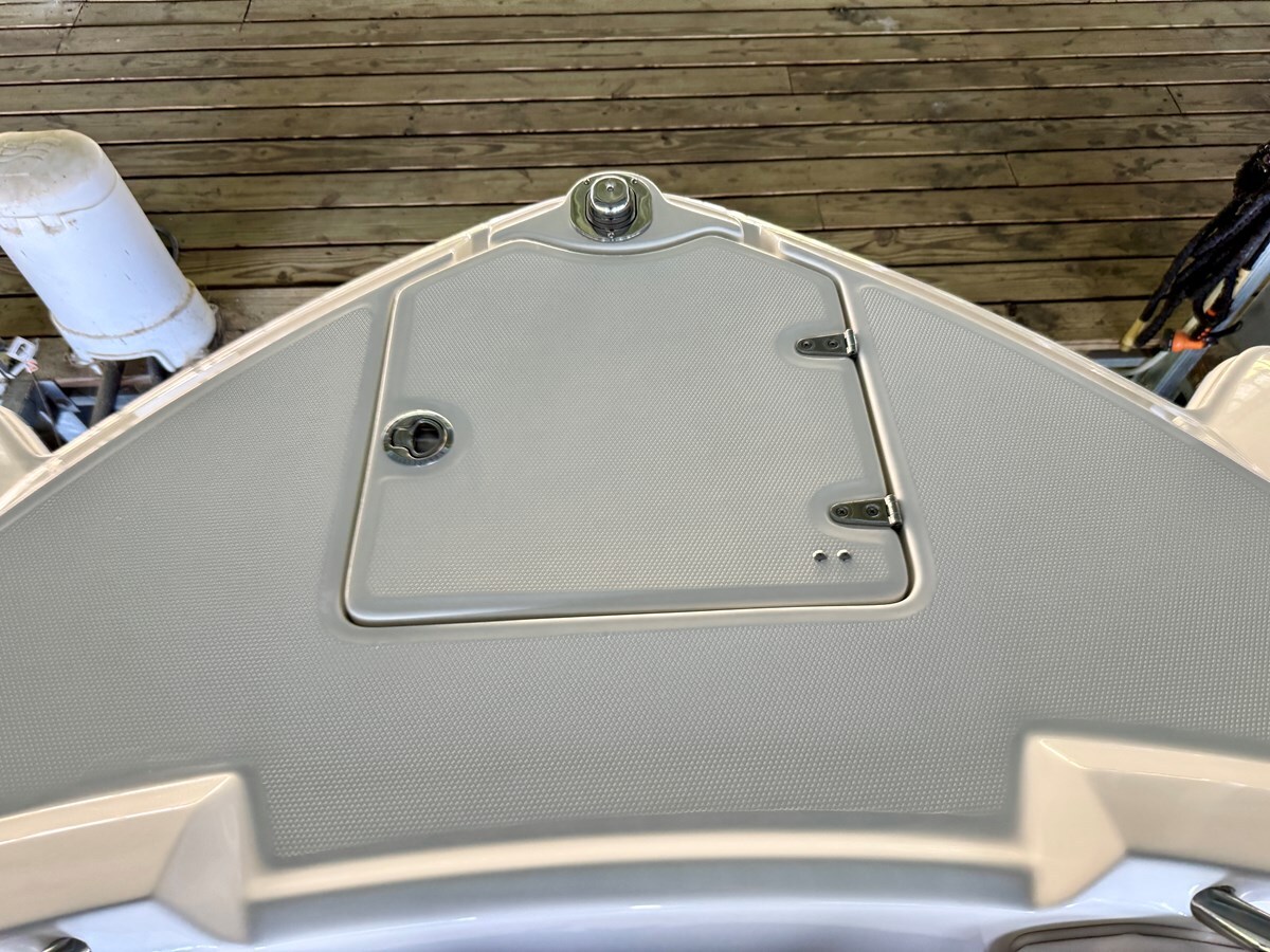 2017-chaparral-26-4-045451