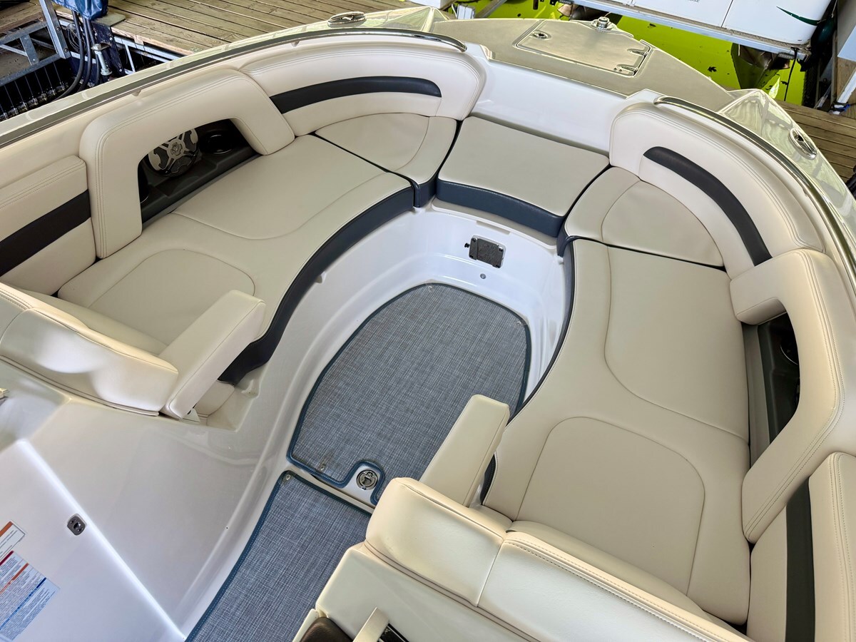 2017-chaparral-26-4-045451