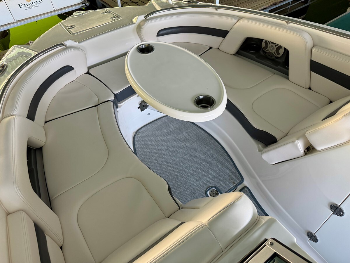 2017-chaparral-26-4-045451