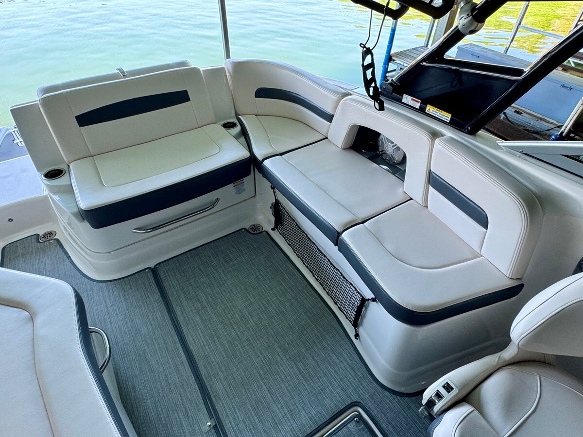 2017-chaparral-26-4-045451