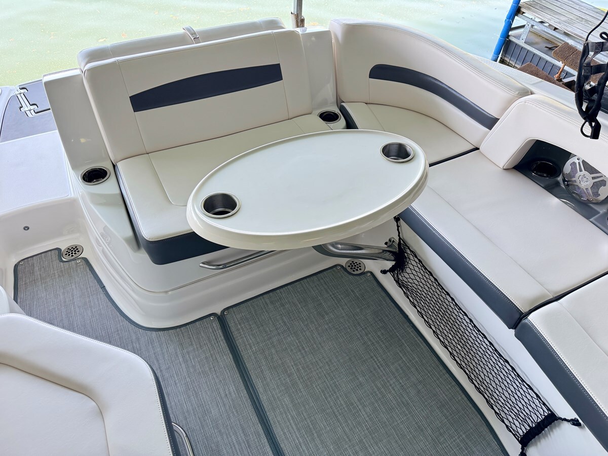 2017-chaparral-26-4-045451