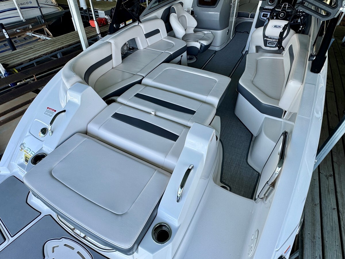 2017-chaparral-26-4-045451