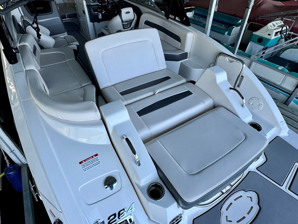 2017-chaparral-26-4-045451