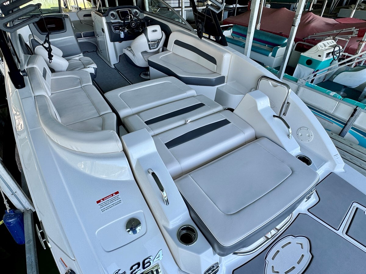 2017-chaparral-26-4-045451