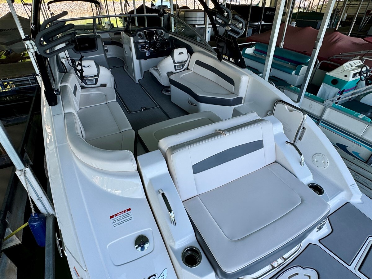 2017-chaparral-26-4-045451