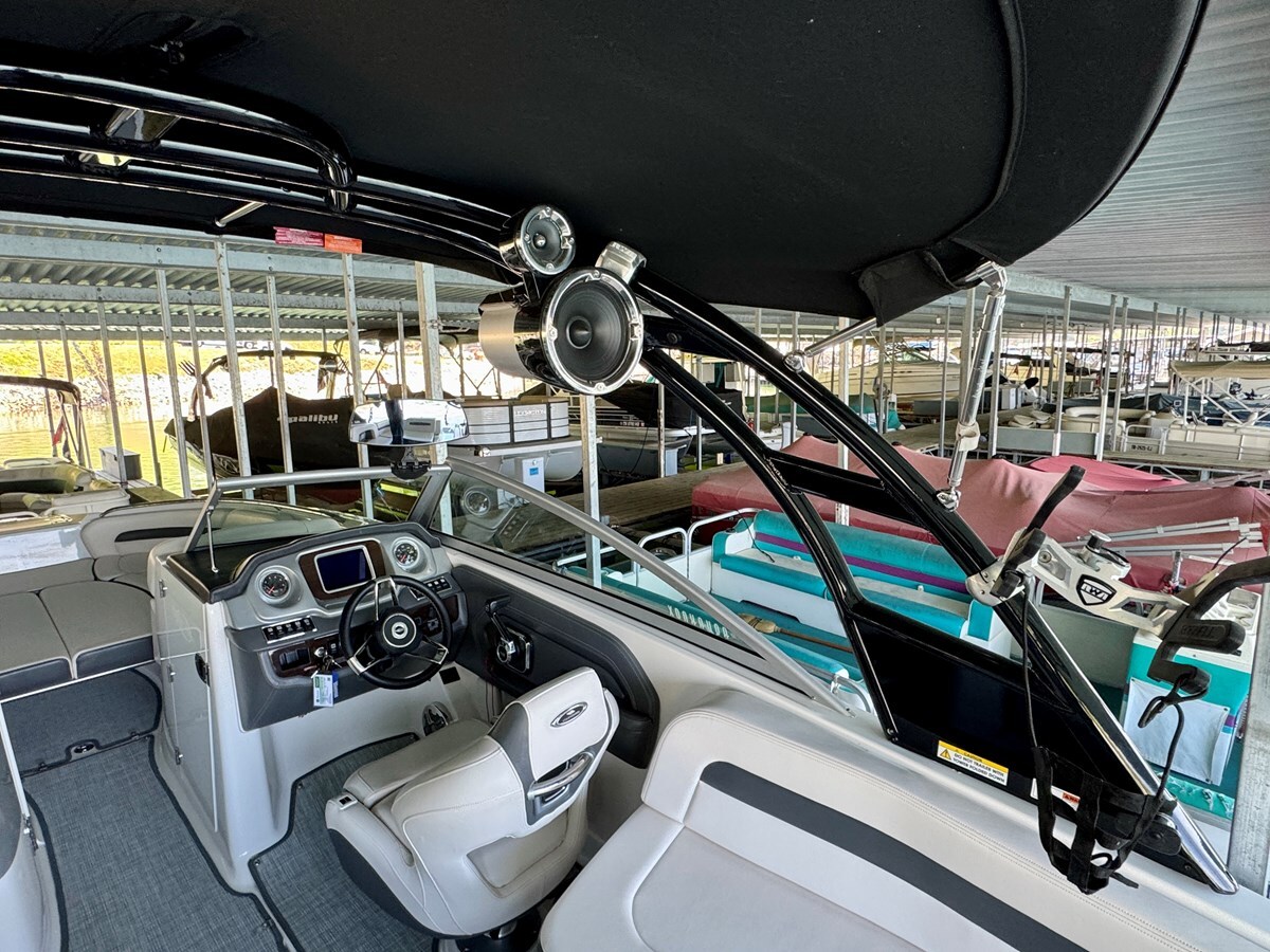 2017-chaparral-26-4-045451