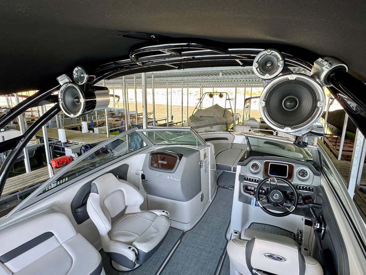 2017-chaparral-26-4-045451