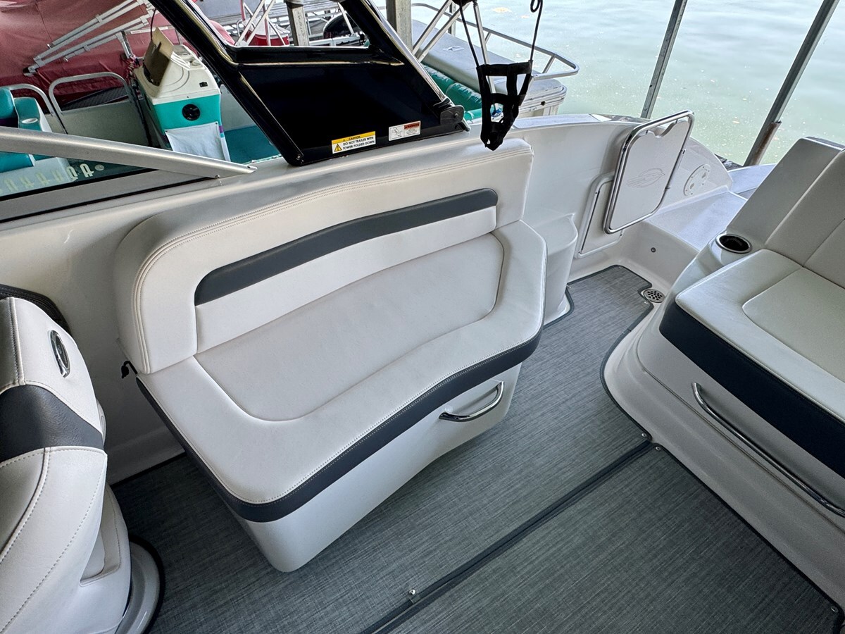 2017-chaparral-26-4-045451