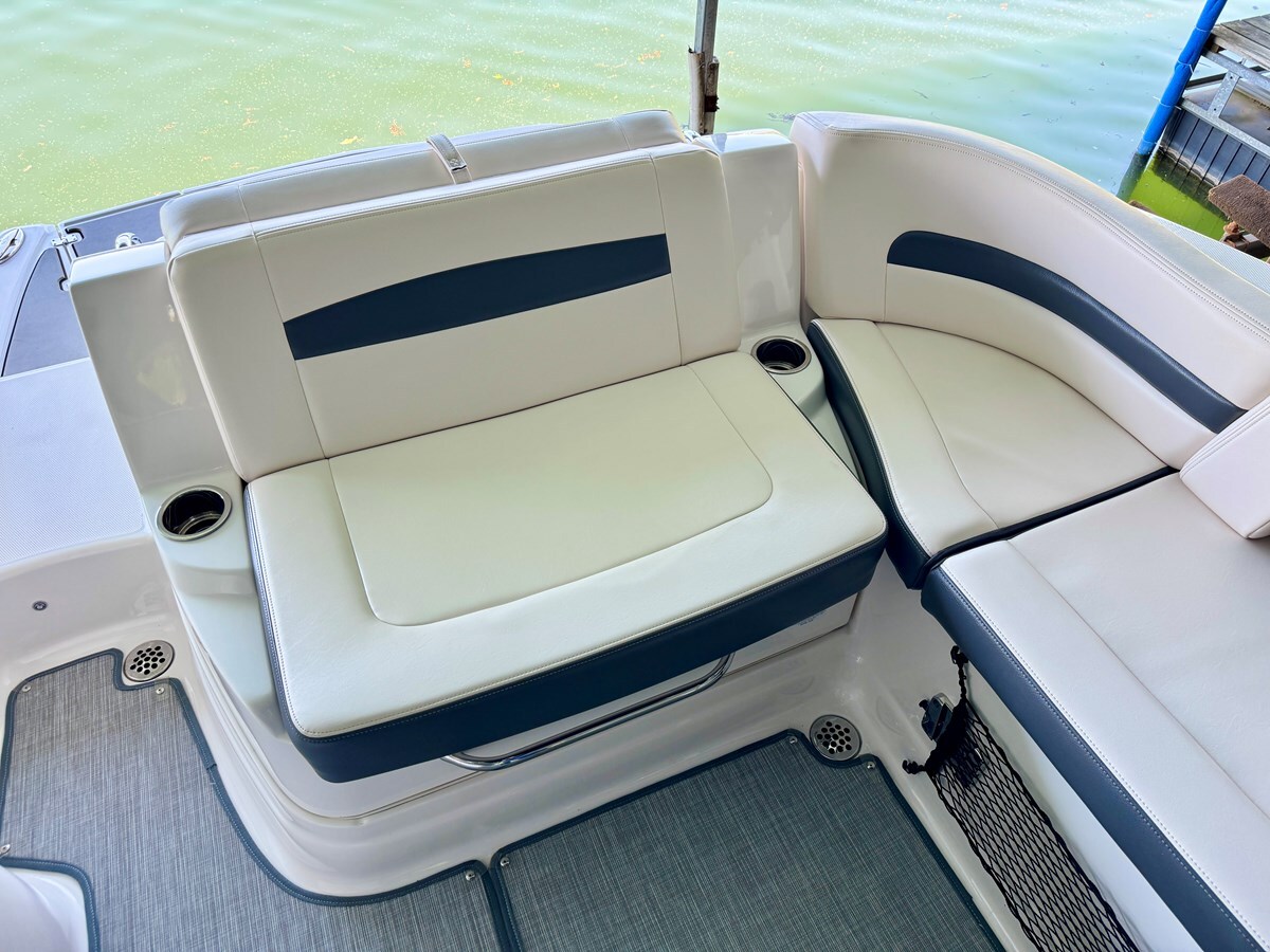 2017-chaparral-26-4-045451