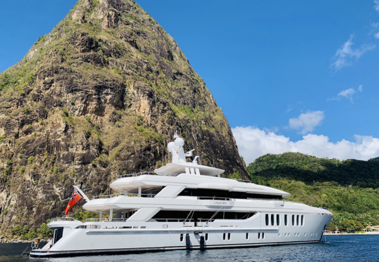 2017-cmb-yachts-154-3-ca38a6