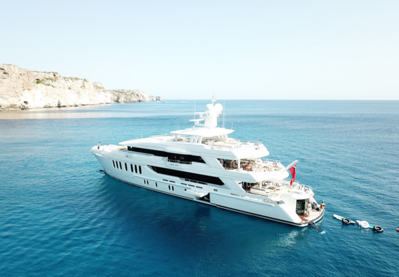 2017-cmb-yachts-154-3-ca38a6