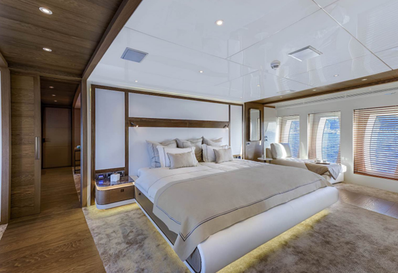 2017 CMB YACHTS 154' 3