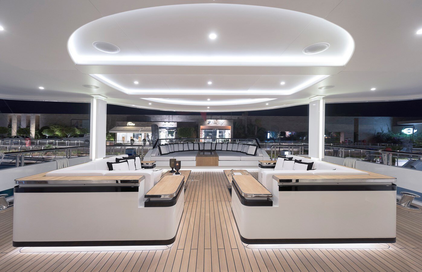 2017-cmb-yachts-154-3-5ce164