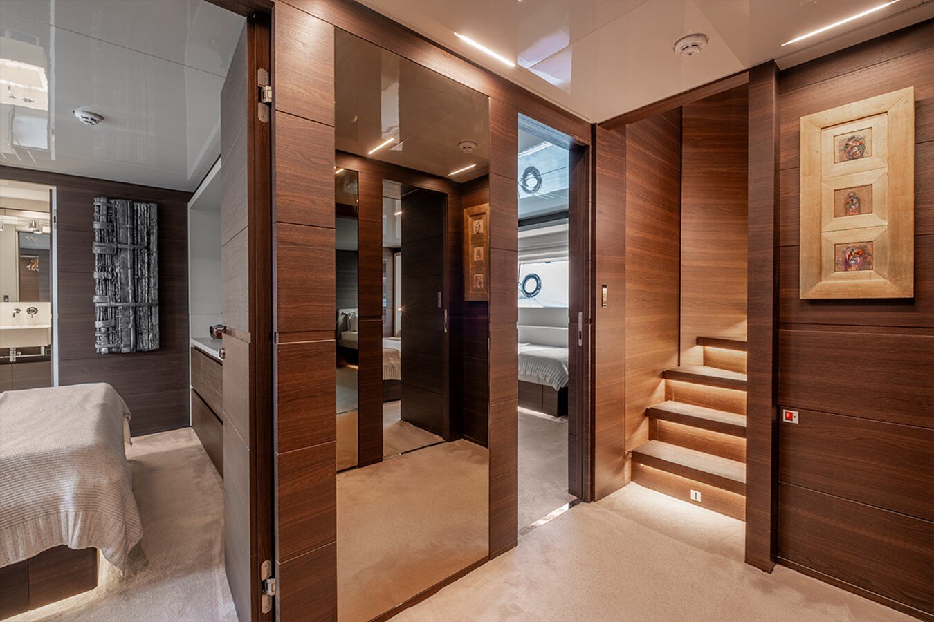 2017-ferretti-custom-line-121-5-18f3ae